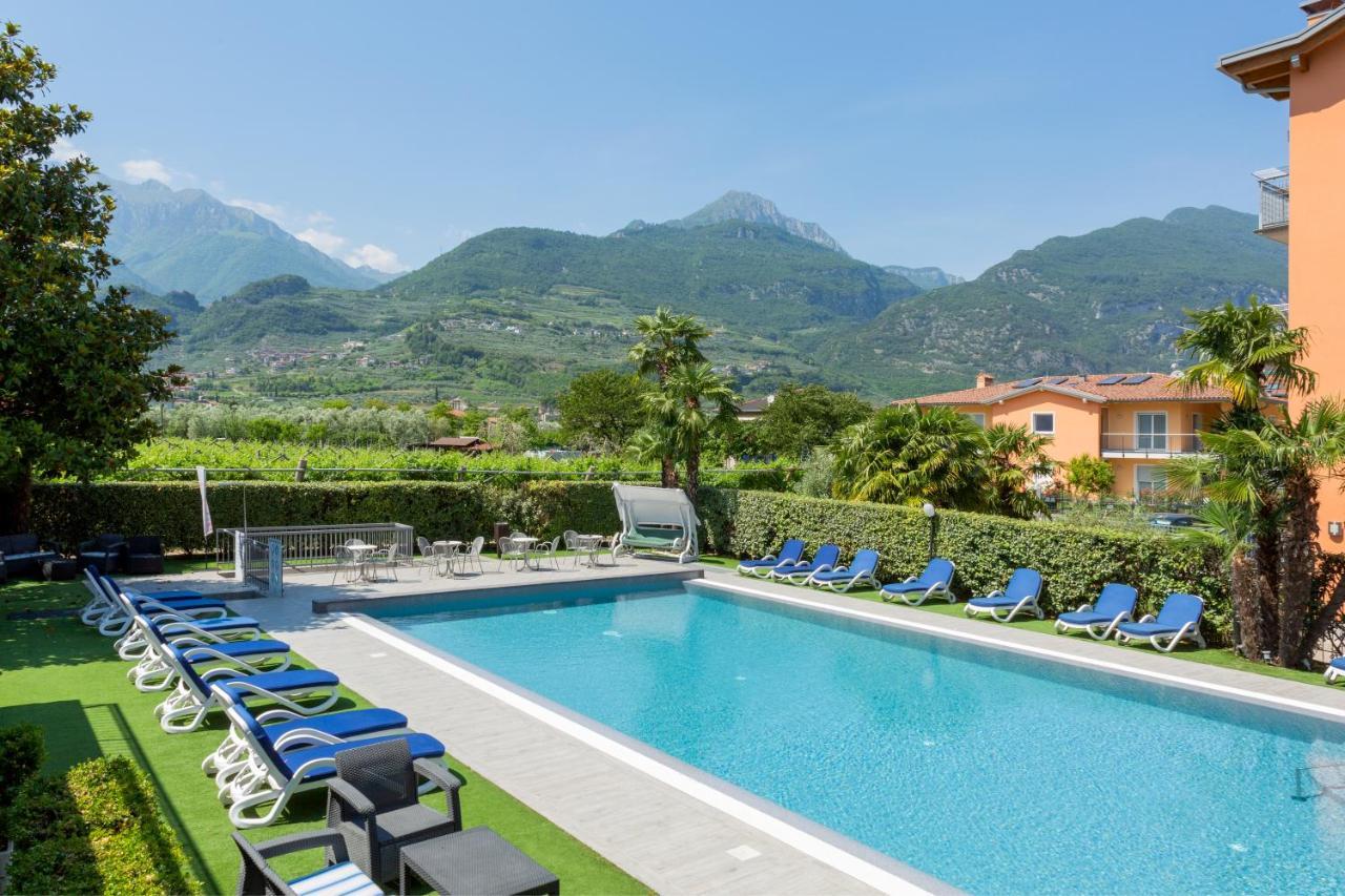 Appartamento Campagnola Piano Terra Con Giardino Privato Eksteriør billede