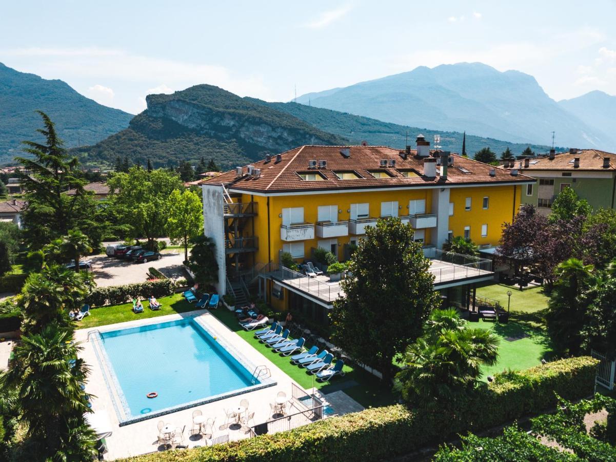 Appartamento Campagnola Piano Terra Con Giardino Privato Eksteriør billede