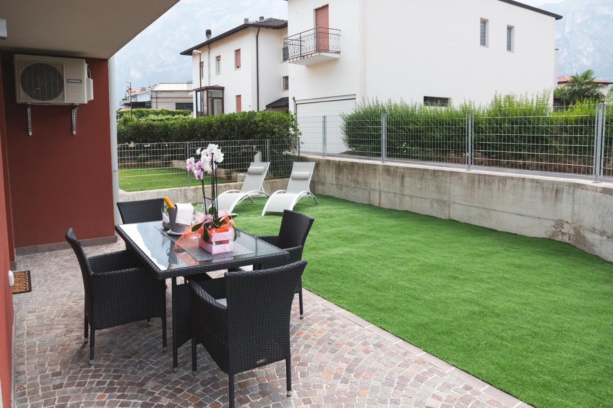 Appartamento Campagnola Piano Terra Con Giardino Privato Eksteriør billede